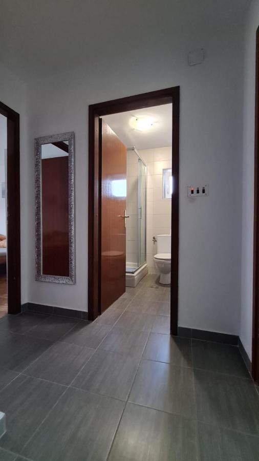 Apartmani Jelena Petrčane Exterior foto